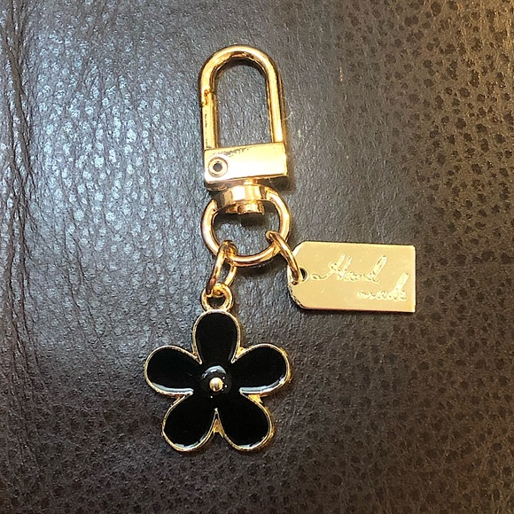 Pink Gold Flower Keychain Boutique Item Brand New - BAG CHARM - Picture 13 of 13